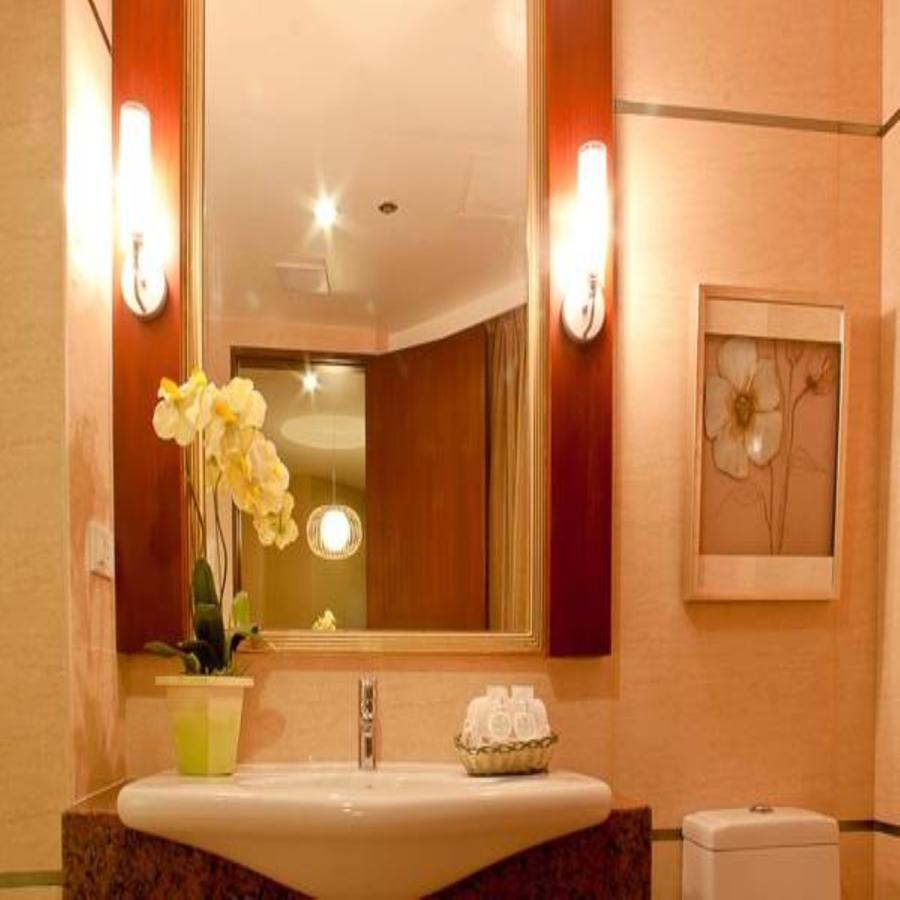 Royal Garden Hotel Ozamiz Bagian luar foto